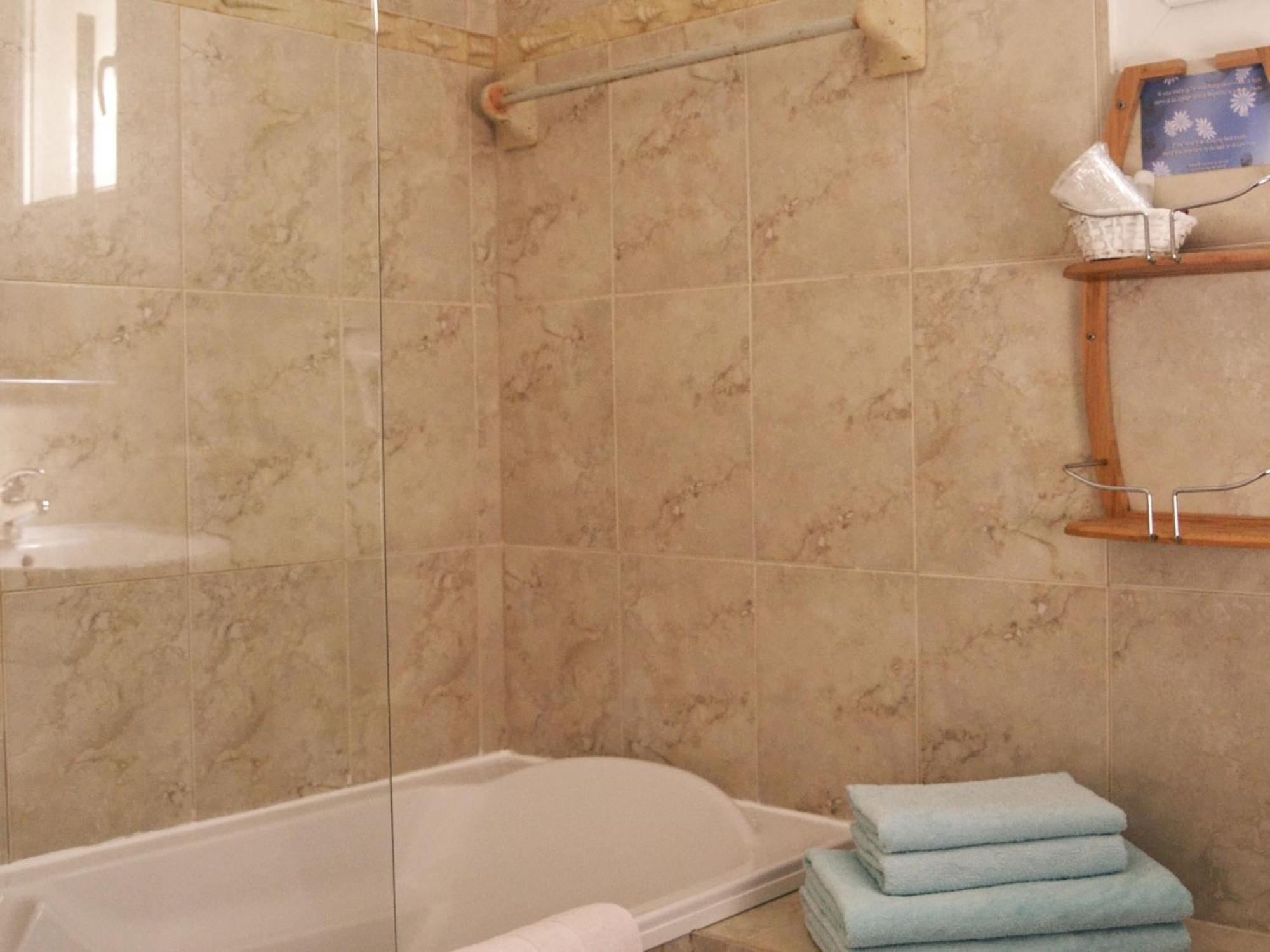 Hotel Le Dauphin Bleu Saintes-Maries-de-la-Mer Habitación foto